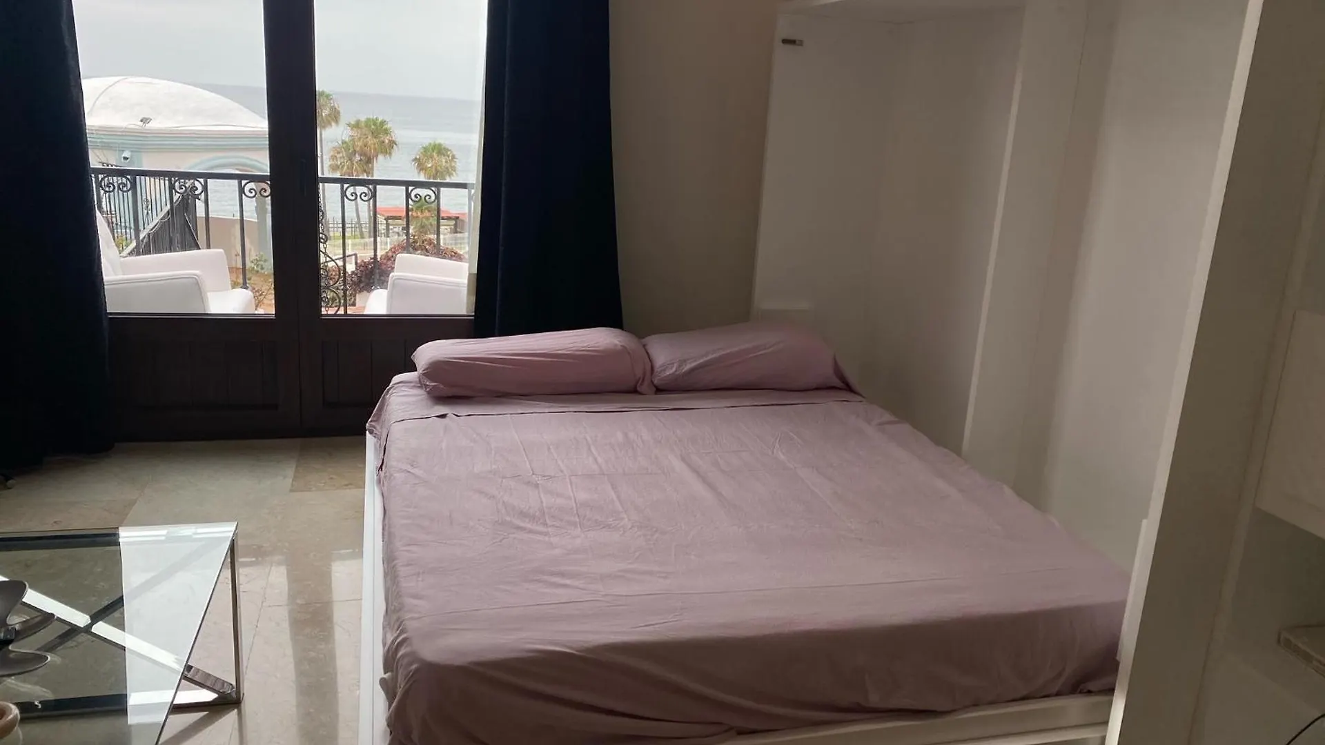 Mansion Apartment With Sea Views Sitio de Calahonda