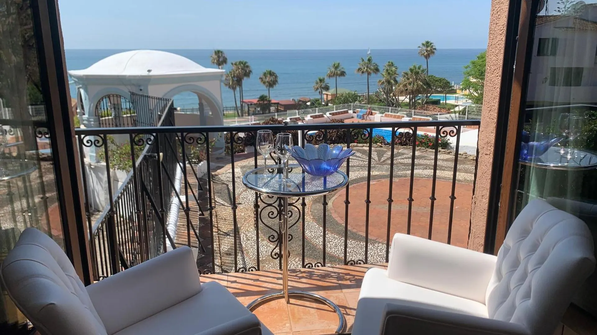 Mansion Apartment With Sea Views Sitio de Calahonda 0*,  Spain