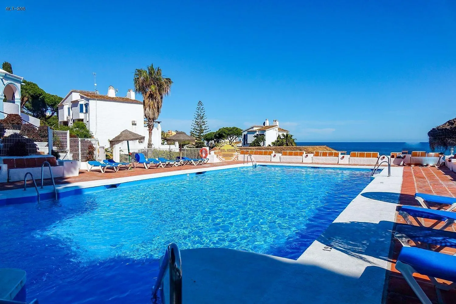 Mansion Apartment With Sea Views Sitio de Calahonda