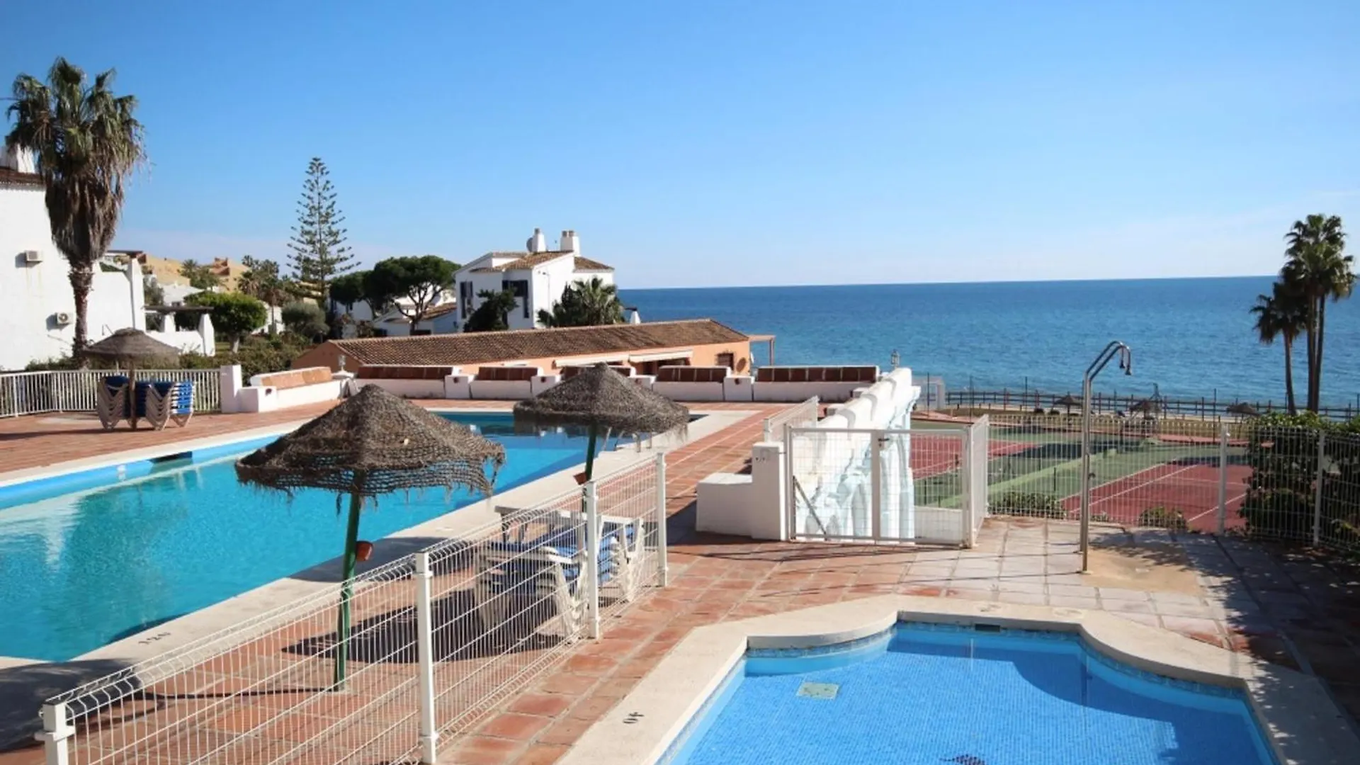 Mansion Apartment With Sea Views Sitio de Calahonda