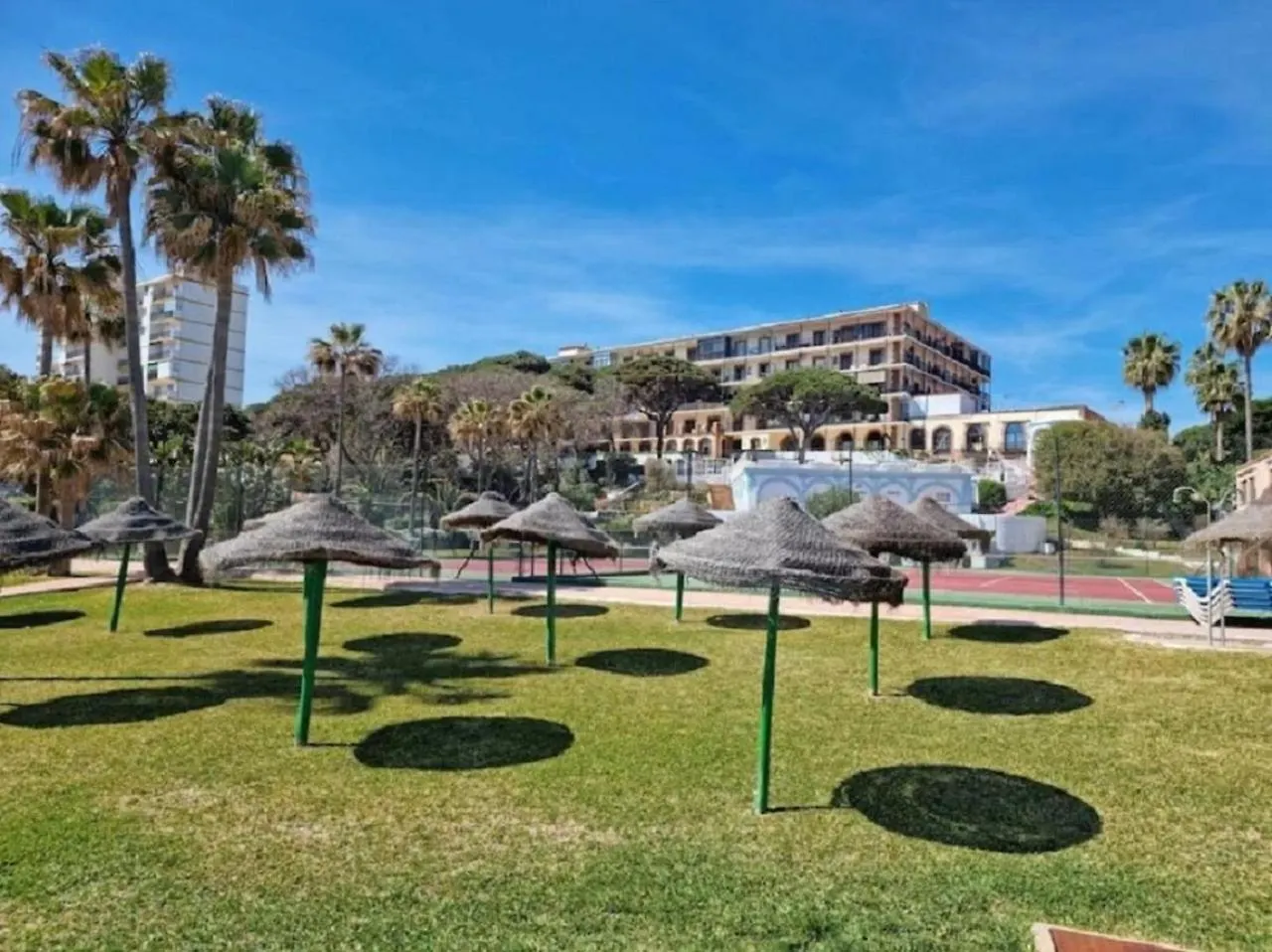 Mansion Apartment With Sea Views Sitio de Calahonda